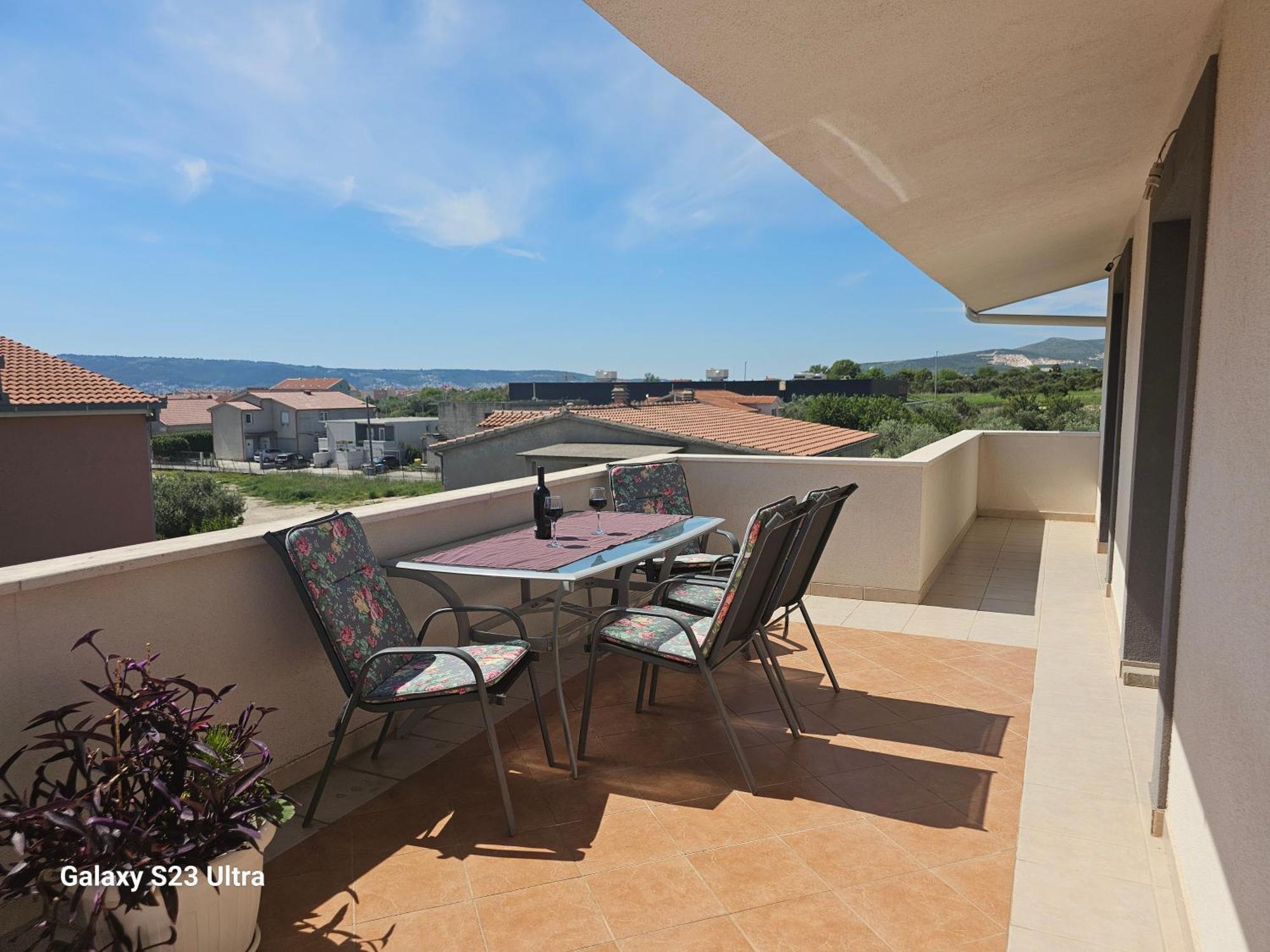 Apartmani Dianna Kastela Exterior photo